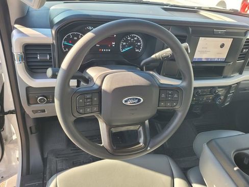 New 2025 Ford F550 4x4 SuperCab Super Duty image 38