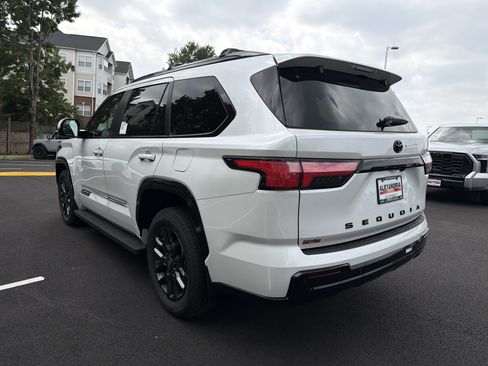 New 2026 Toyota Sequoia Platinum AWD/4WD image 6