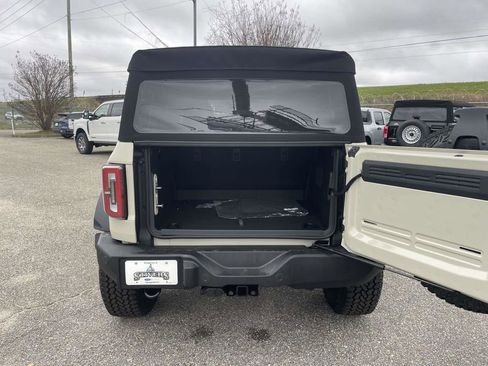 New 2025 Ford Bronco Outer Banks w/ Sasquatch Package image 10