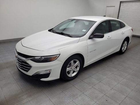 Used 2020 Chevrolet Malibu LS image 2
