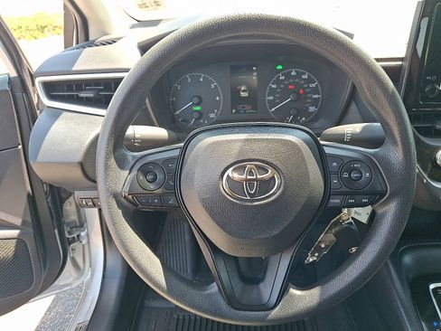 Used 2023 Toyota Corolla LE AWD/4WD image 19