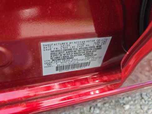 New 2025 Nissan Versa SV w/ Trunk Package image 31