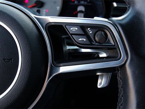 Used 2020 Porsche Macan S image 19