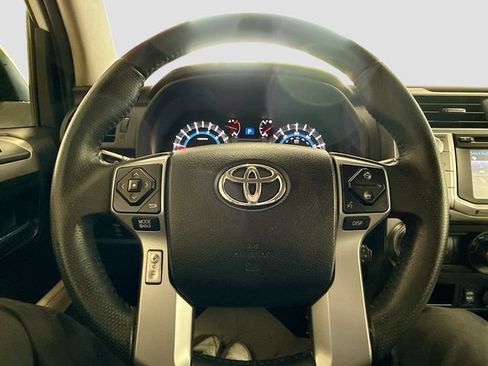 Used 2018 Toyota 4Runner SR5 Premium AWD/4WD image 12