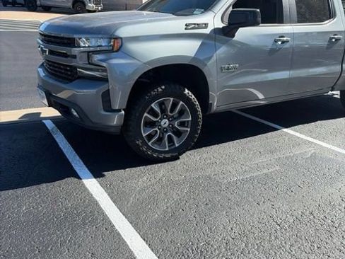 Used 2020 Chevrolet Silverado 1500 RST AWD/4WD image 3