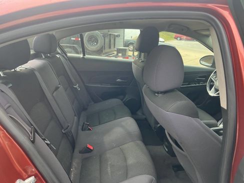 Used 2013 Chevrolet Cruze LT image 8