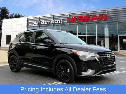 Used 2024 Nissan Kicks SR w/ SR Premium Package FWD image 1