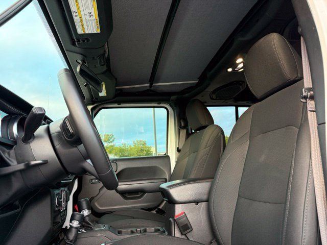 Used 2022 Jeep Wrangler Unlimited Sport AWD/4WD image 23