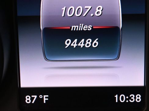 Used 2019 Mercedes-Benz GLC 300 GLC 300 image 41