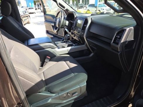 Used 2018 Ford F150 XLT w/ Equipment Group 302A Luxury AWD/4WD image 22