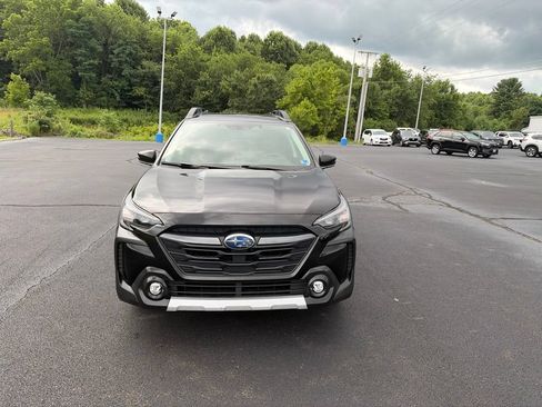 Used 2024 Subaru Outback Limited AWD/4WD image 3