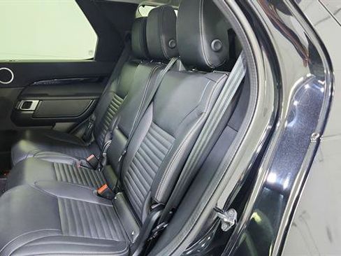 Used 2024 Land Rover Discovery S AWD/4WD image 22