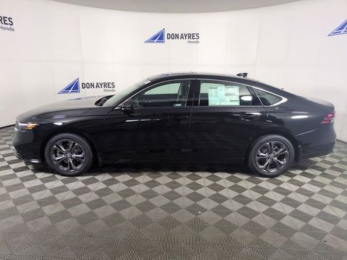 New 2026 Honda Accord EX-L image 2
