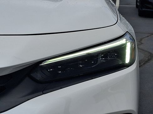 Used 2023 Honda Civic Sport image 9