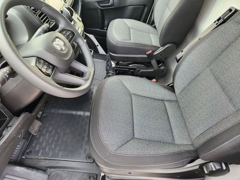 Used 2025 RAM ProMaster 2500 w/ Safety Group FWD image 14