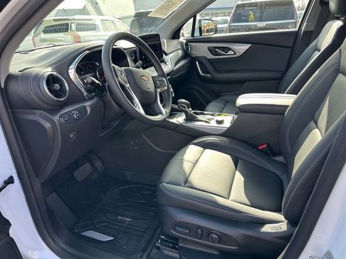 Certified 2025 Chevrolet Blazer LT w/ Sound & Technology Package image 14