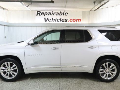 Used 2018 Chevrolet Traverse High Country w/ LPO, Floor Liner Package AWD/4WD image 1
