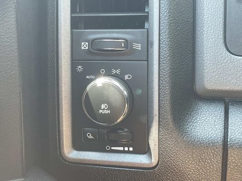 Used 2014 RAM 1500 Express w/ Black Ram 1500 Express Group RWD image 27
