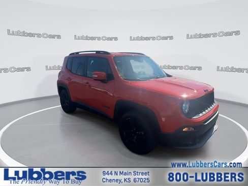 Used 2018 Jeep Renegade Altitude FWD image 2