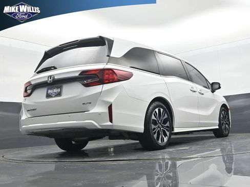 Used 2025 Honda Odyssey Elite image 23
