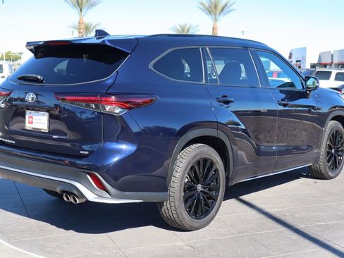 Certified 2024 Toyota Highlander XSE image 5