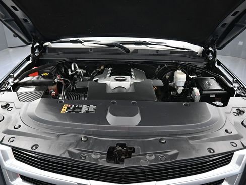 Used 2019 Cadillac Escalade Luxury image 64