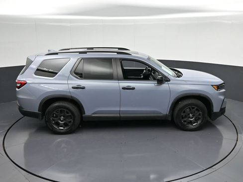 Used 2023 Honda Pilot TrailSport image 22