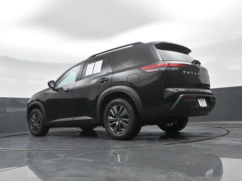 Used 2024 Nissan Pathfinder SV AWD/4WD image 43