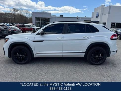 Certified 2023 Volkswagen Atlas Cross Sport SEL R-Line AWD/4WD image 9