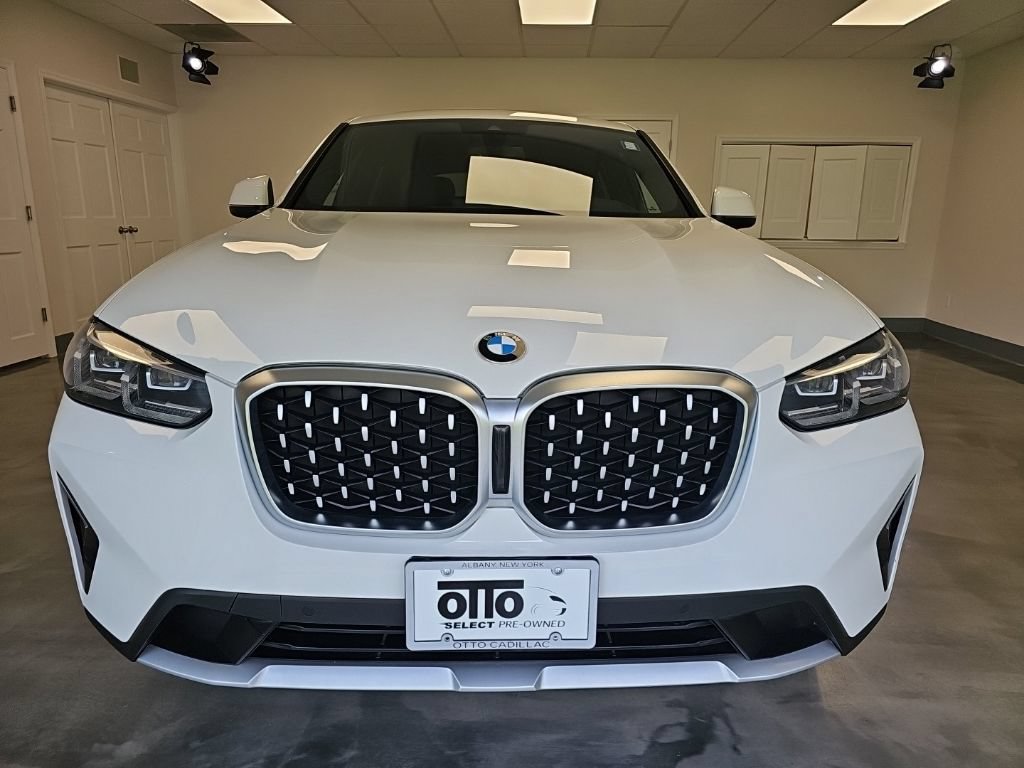 Used 2022 BMW X4 xDrive30i w/ Convenience Package AWD/4WD image 5