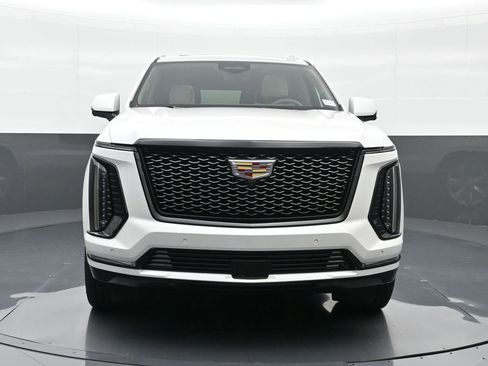 Certified 2025 Cadillac Escalade Sport Platinum AWD/4WD image 15