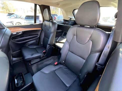 Certified 2023 Volvo XC90 B6 Plus w/ Protection Package image 20
