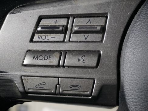 Used 2011 Subaru Outback 2.5i Limited w/ PWR Moonroof Pkg AWD/4WD image 12