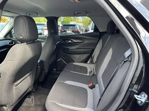 Used 2023 Chevrolet TrailBlazer LT w/ Convenience Package AWD/4WD image 8