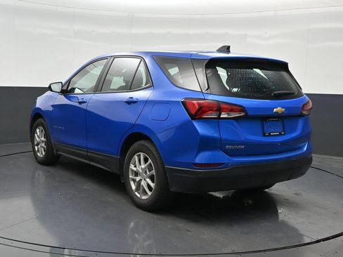 Used 2024 Chevrolet Equinox LS w/ Driver Confidence II Package FWD image 3
