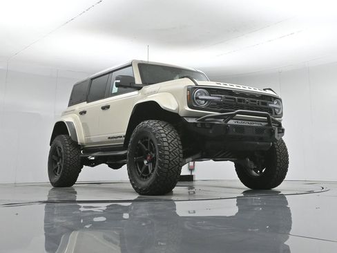 New 2025 Ford Bronco Raptor w/ Interior Carbon Fiber Pack AWD/4WD image 48