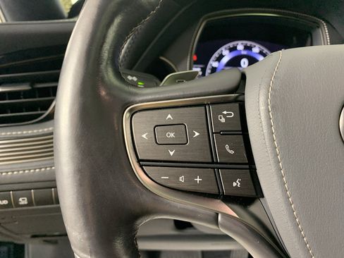 Used 2020 Lexus LS 500 w/ Interior Upgrade Package RWD image 18