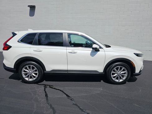 Used 2023 Honda CR-V EX image 8
