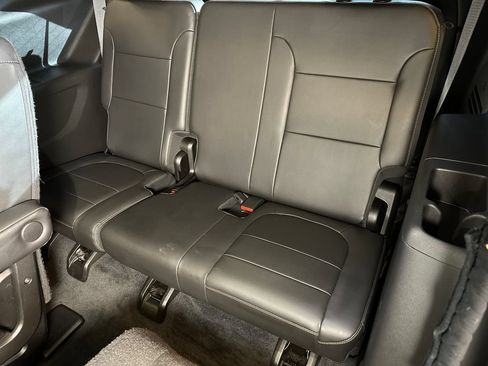 Used 2021 Chevrolet Traverse RS AWD/4WD image 22