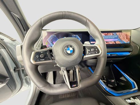 Certified 2025 BMW X3 xDrive30i w/ M Sport Package image 12