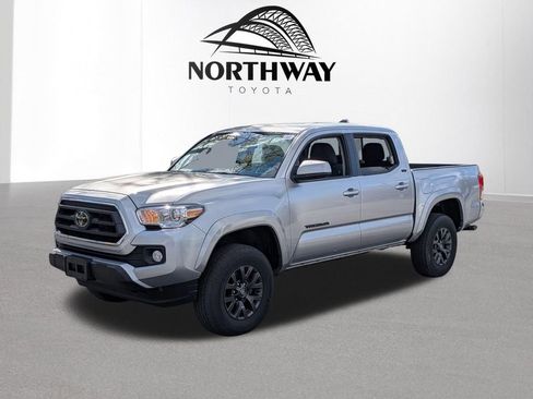 Used 2023 Toyota Tacoma SR5 w/ Black Out Package (TMS) image 8