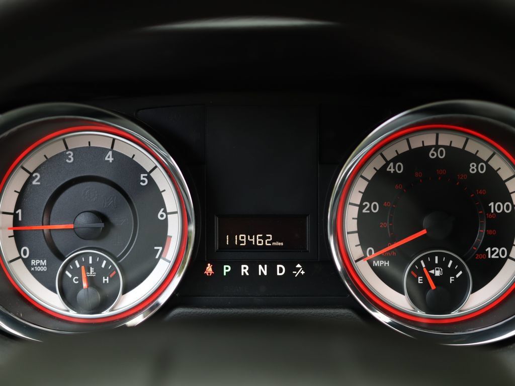 Used 2016 Dodge Grand Caravan American Value Package FWD image 12