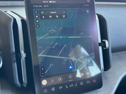 New 2025 Volvo EX30 Plus w/ Climate Package image 18