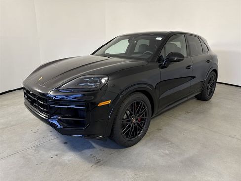 New 2026 Porsche Cayenne GTS image 1