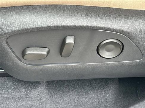 New 2026 Buick Enclave Preferred w/ Power Package FWD image 28
