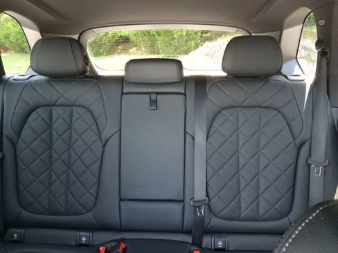 Used 2024 BMW X5 xDrive40i w/ M Sport Package AWD/4WD image 23