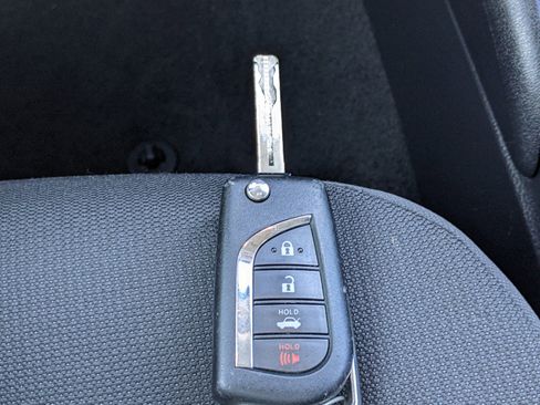 Used 2023 Toyota Corolla LE image 23