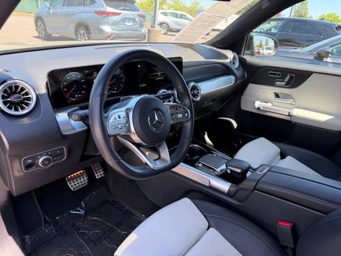 Used 2023 Mercedes-Benz GLB 250 4MATIC image 16