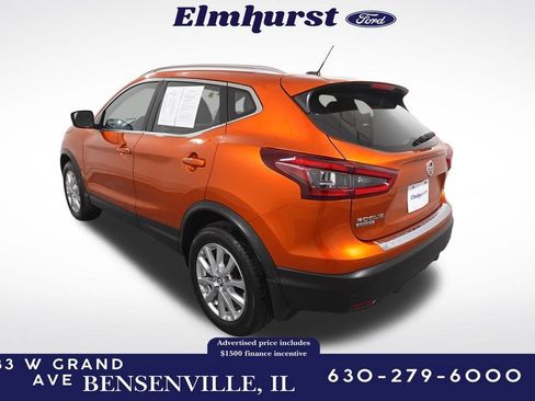 Used 2021 Nissan Rogue Sport SV image 3