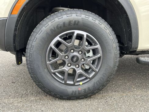 New 2025 Ford Ranger XLT w/ FX4 Off-Road Package image 12